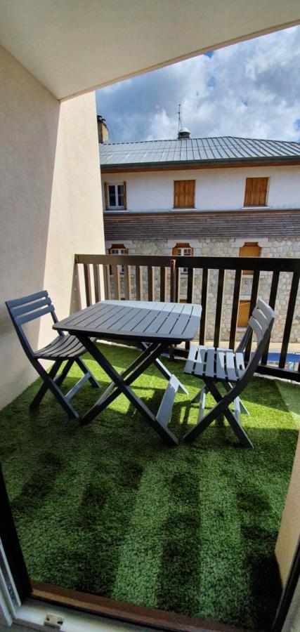 Apt Cosy, 4 Pers, Plein Centre Ville, Parking Offert 丰罗穆 外观 照片